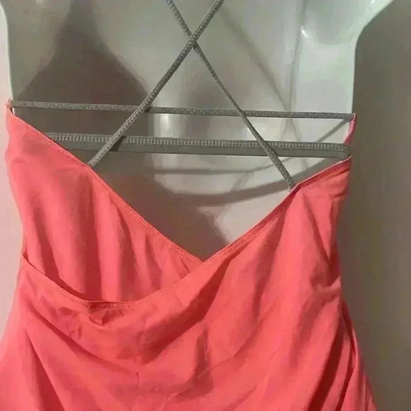 Lululemon flow & go tank - Picture 5 of 12